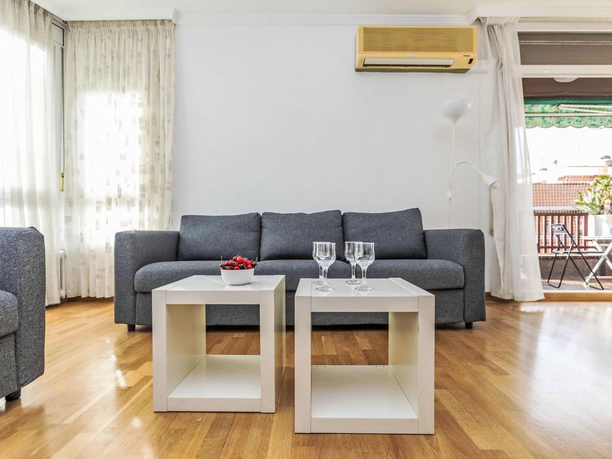 Apartment Sants-Les Corts Galileu By Interhome Barcelona Exteriér fotografie